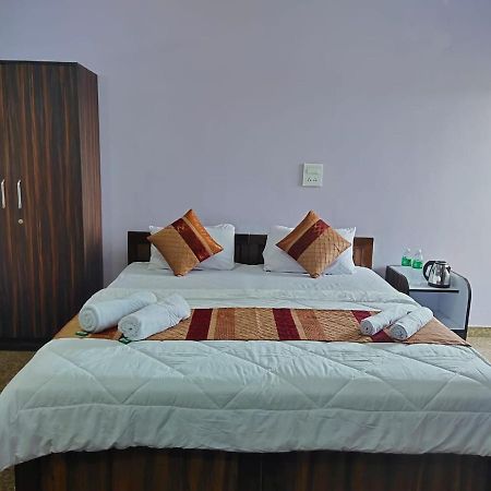 The Narrow Way Edward Guest House Candolim Exterior photo