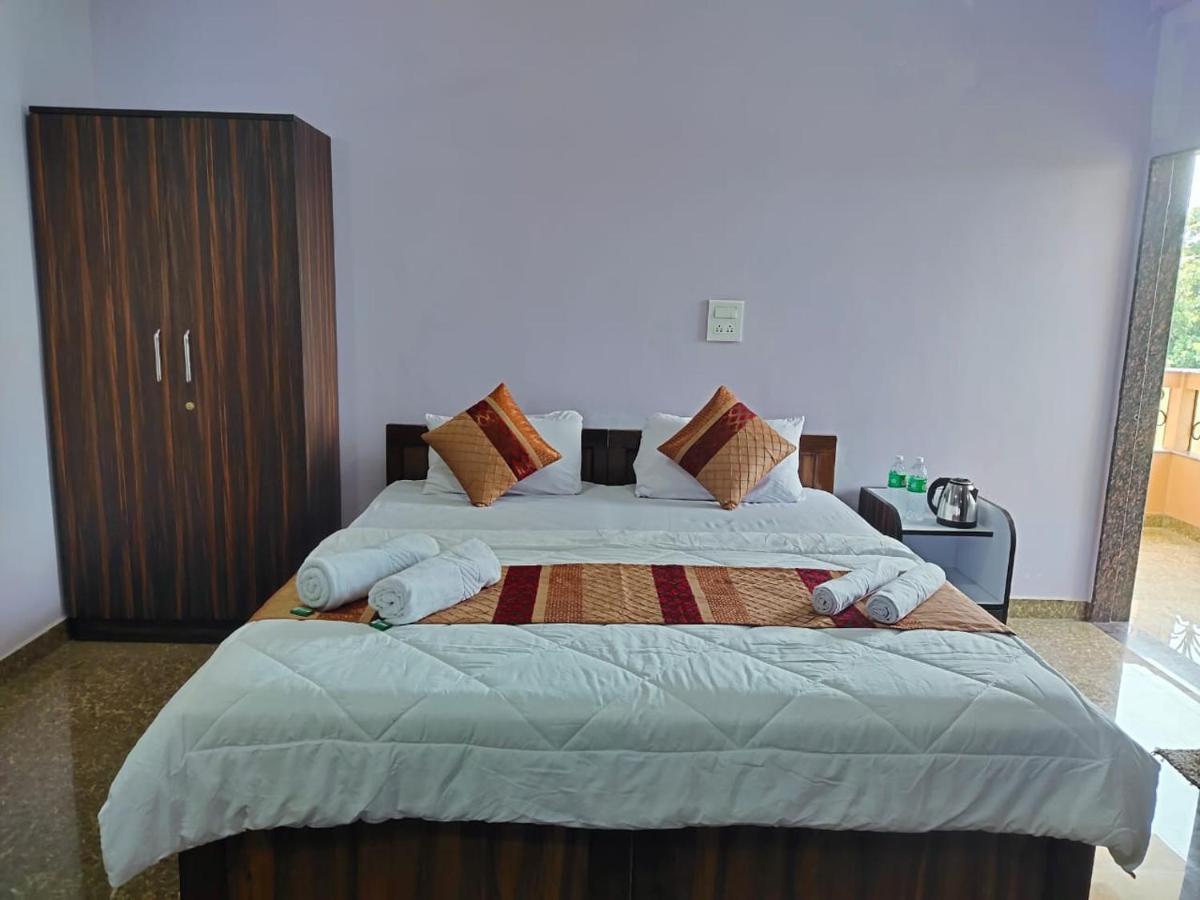 The Narrow Way Edward Guest House Candolim Exterior photo