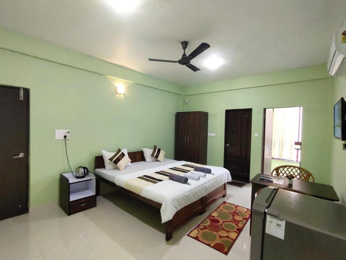 The Narrow Way Edward Guest House Candolim Exterior photo