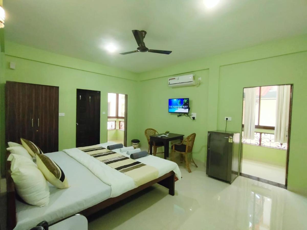 The Narrow Way Edward Guest House Candolim Exterior photo